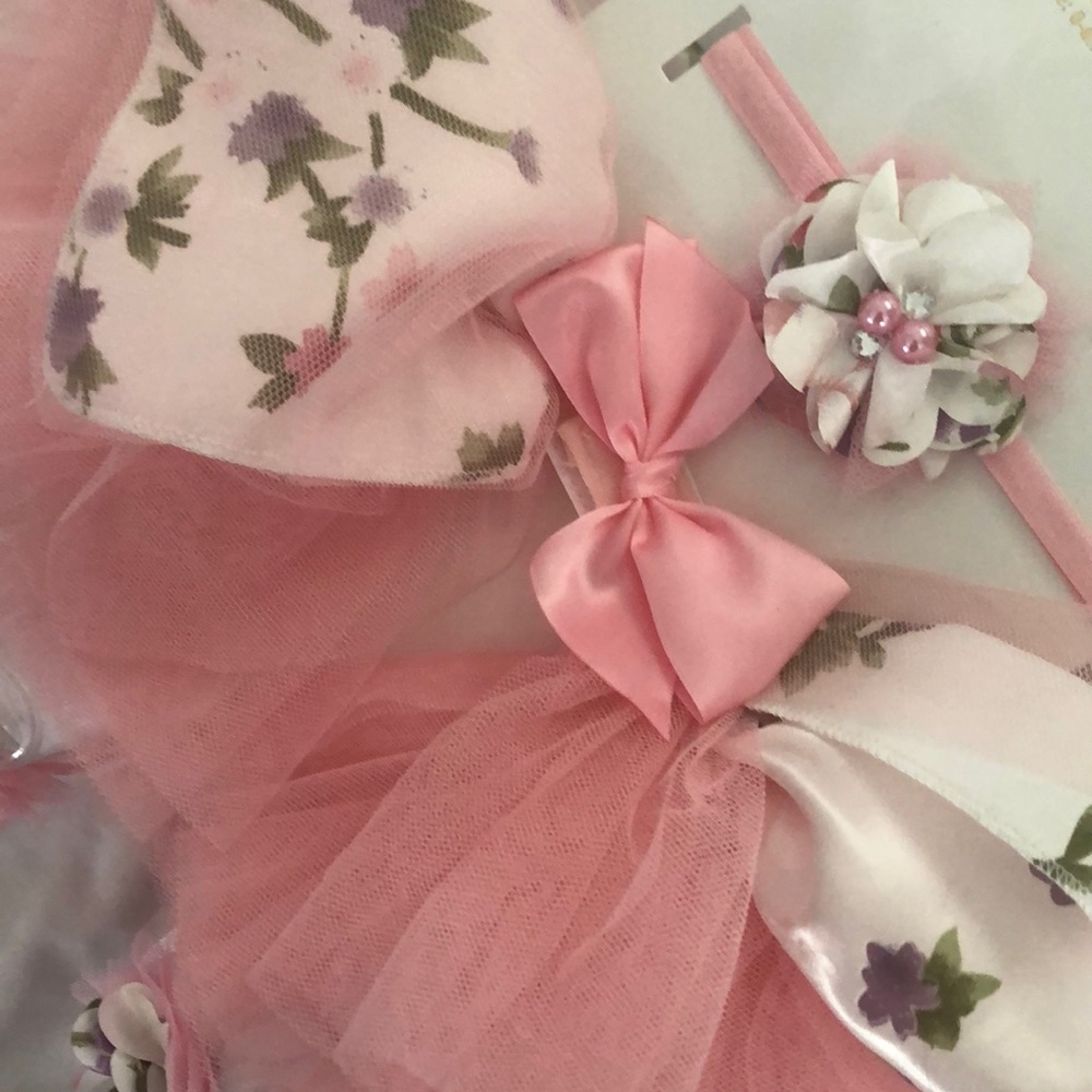 Baby Photography 3 piece Tutu set. NWT OBO